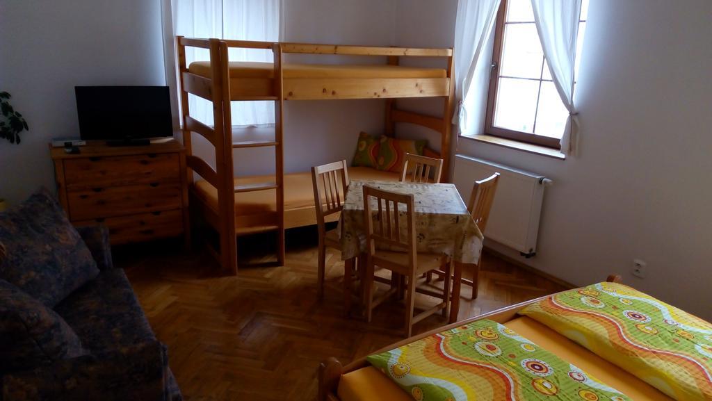Apartmany Vrchlabí Buitenkant foto